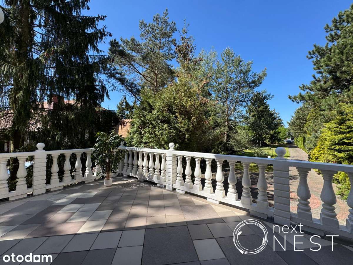 Dom dla rodziny obok Konstancina-Jeziorny-5