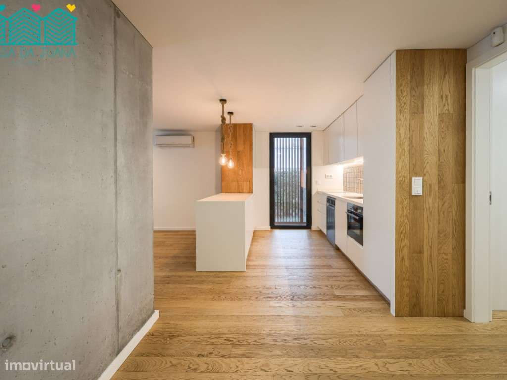 Apartamento T2 com terraço na Praia da Barra - Grande imagem: 2/30