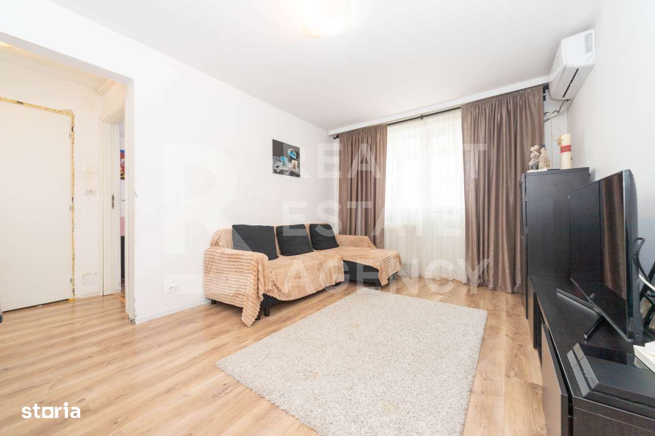 Vanzare, apartament cu 3 camera in zona Lujerului