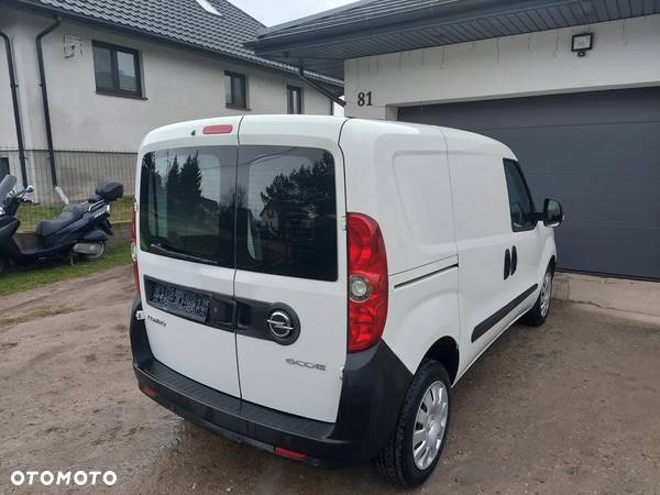 Opel COMBO - 3