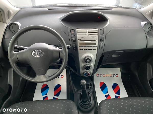 Toyota Yaris - 6