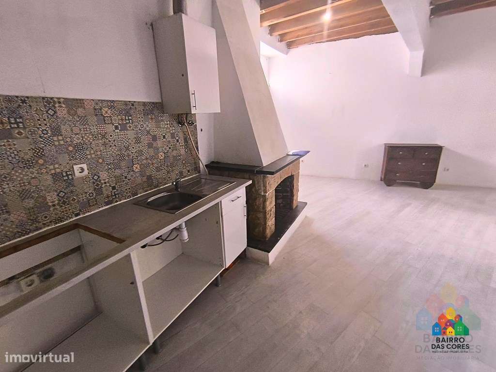 Moradia T3 perto do rio Almonda em Torres Novas-7