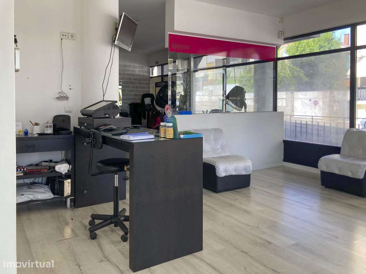 Loja com Potencial para 2 Apartamentos - Grande imagem: 4/8