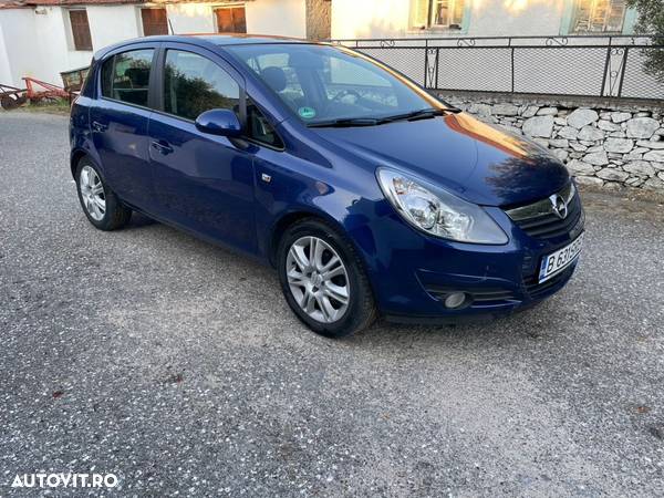 Opel Corsa 1.4i Cosmo - 3