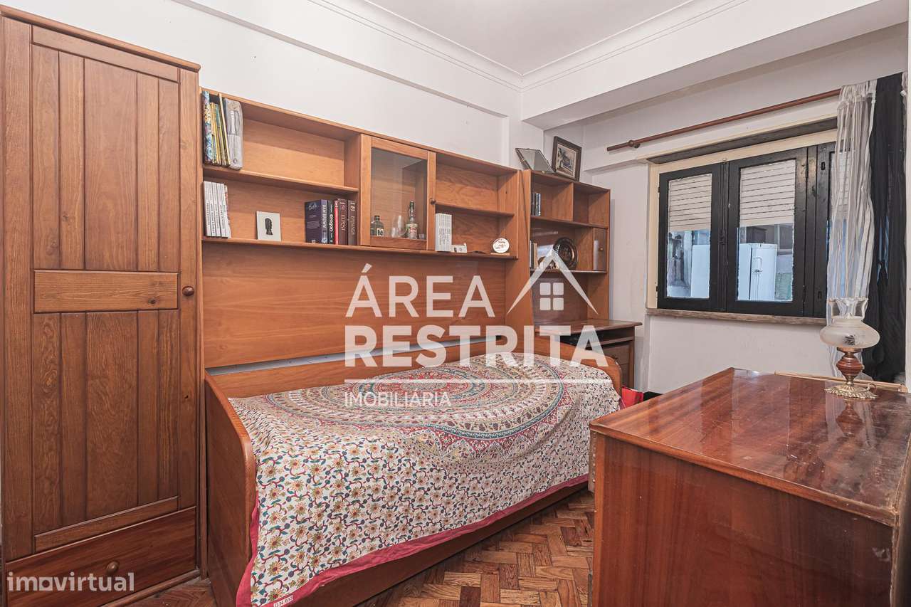 Apartamento T3 com Cave - Amadora-19