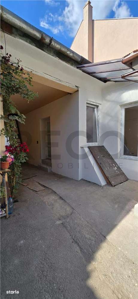 RECO CASA 2 CAMERE ZONA CENTRALA - Imagine principală: 2/8