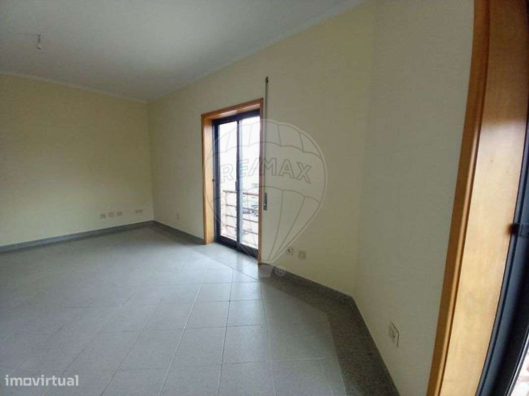 Outros - Comercial  para arrendamento - Grande imagem: 3/10