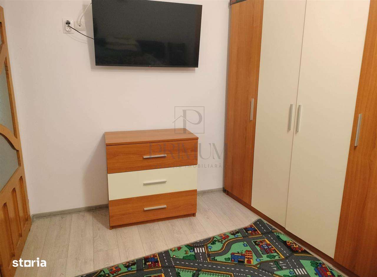 MEHALA - CURTE COMUNA - 3 CAMERE - CENTRALA PROPRIE - TERASA - IZOLATI - Imagine principală: 4/17