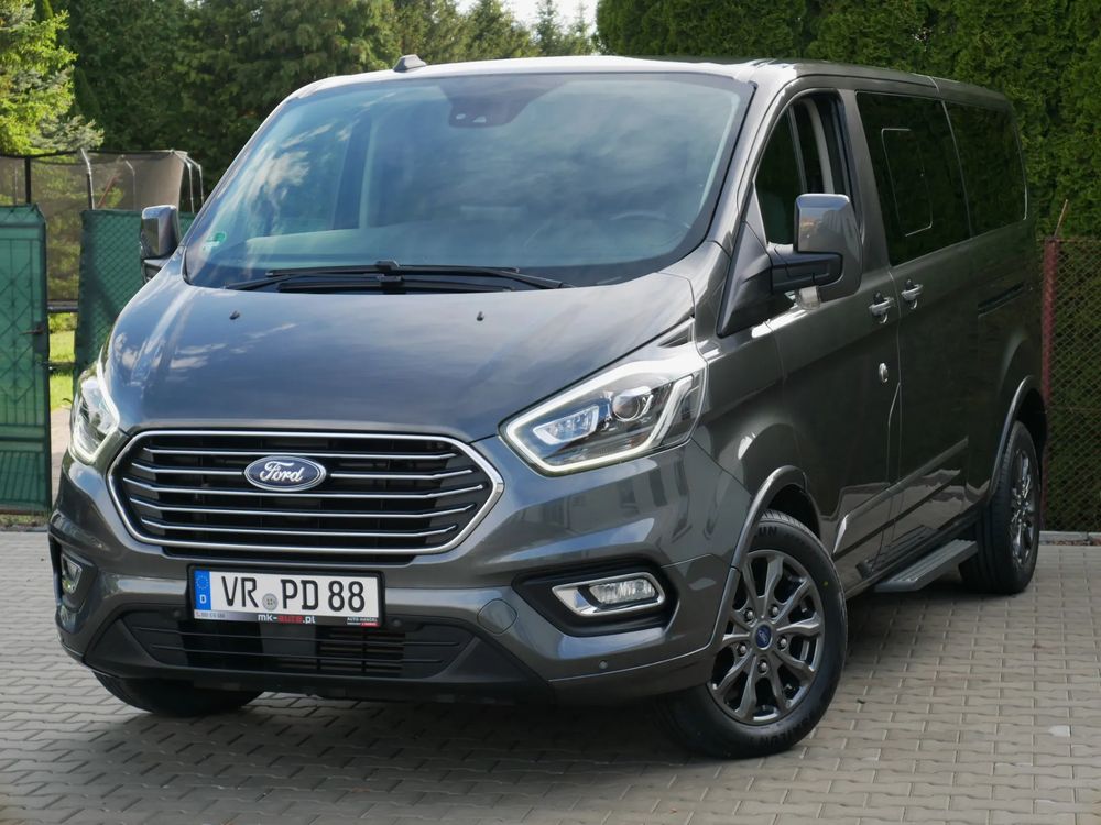 Ford Tourneo Custom 320 L2H1 VA Autm Titanium 2019