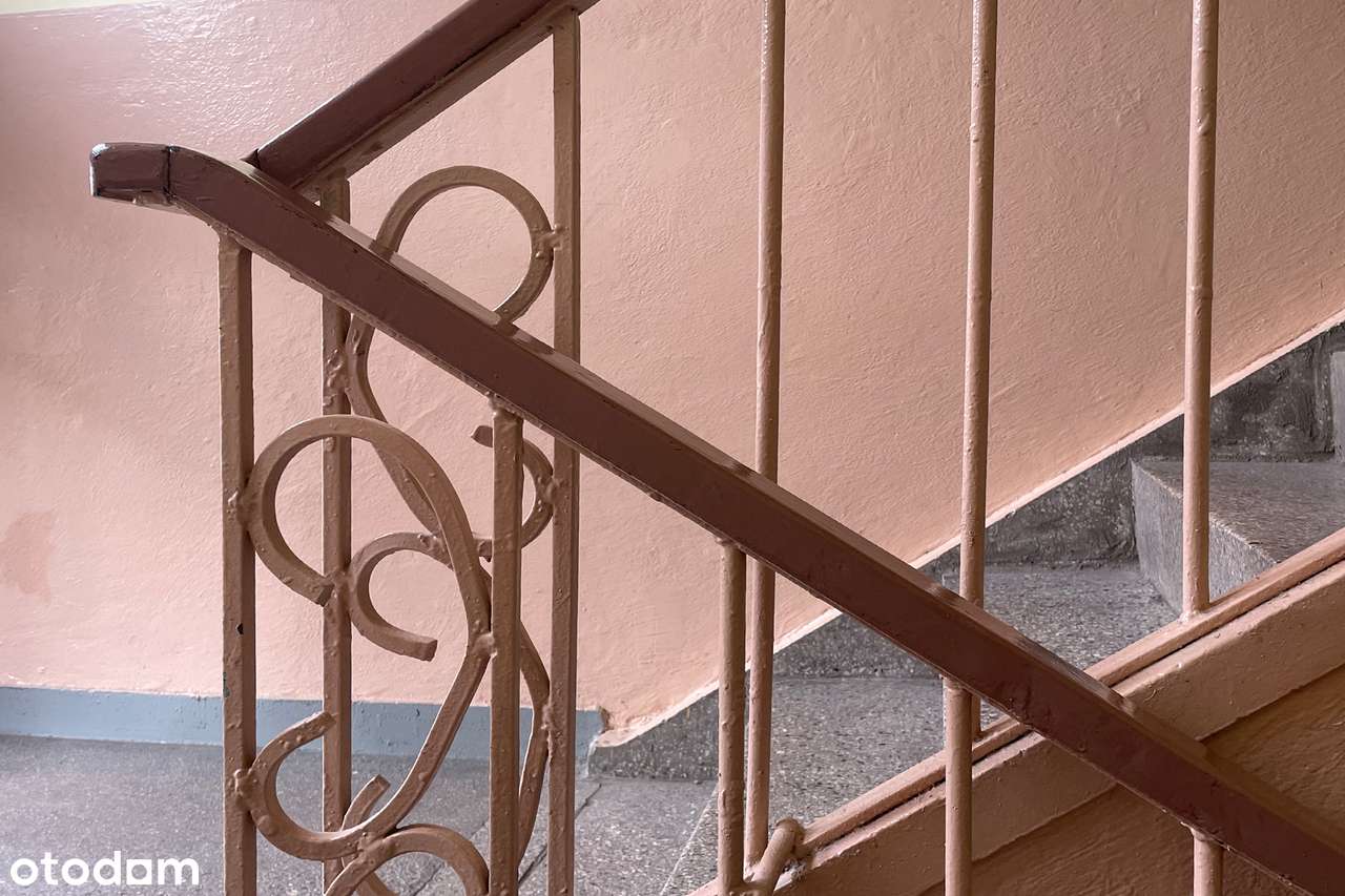 Przy tramwaju, z balkonem, piwnicą i parkingiem-3