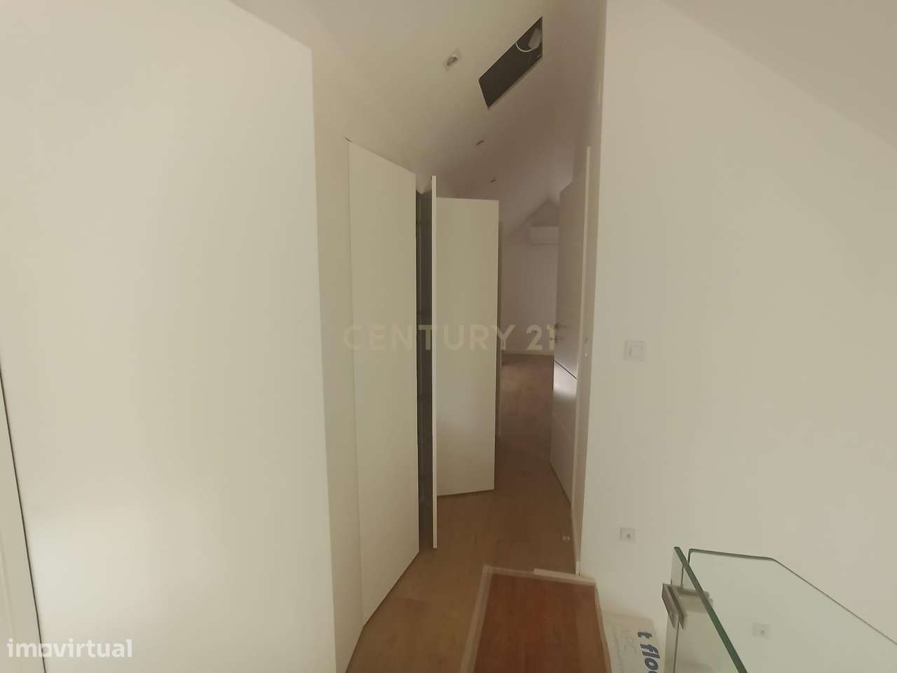 Moradia geminada no centro da Costa da Caparica-23