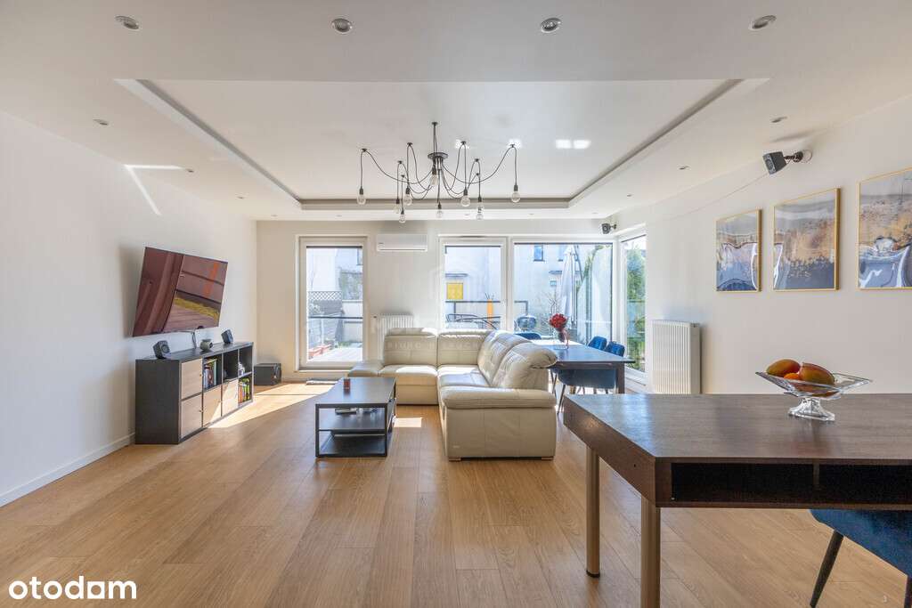 Atrakcyjny Segment Dwupiętrowy w Zgorzale - Pełny obrazek: 4/17