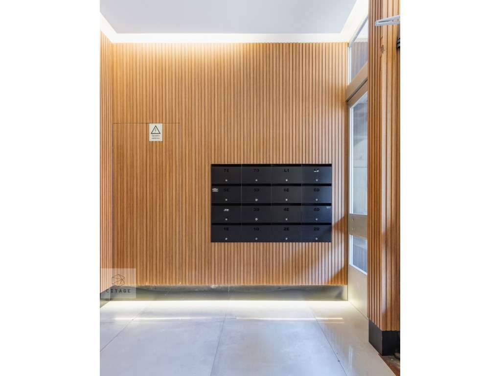 Apartamento T3 com garagem Amoreiras-37