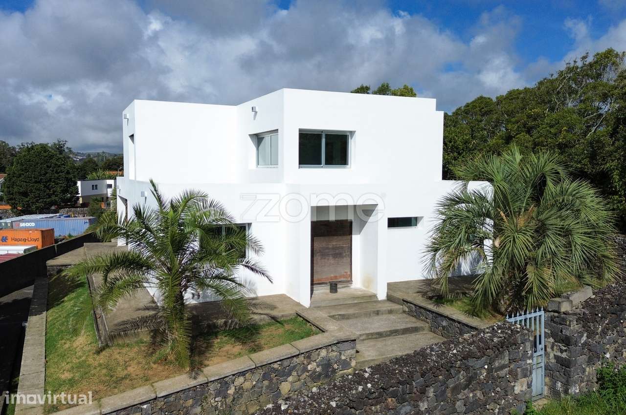 Moradia Moderna Isolada com Vista Mar em São Roque - Grande imagem: 3/24