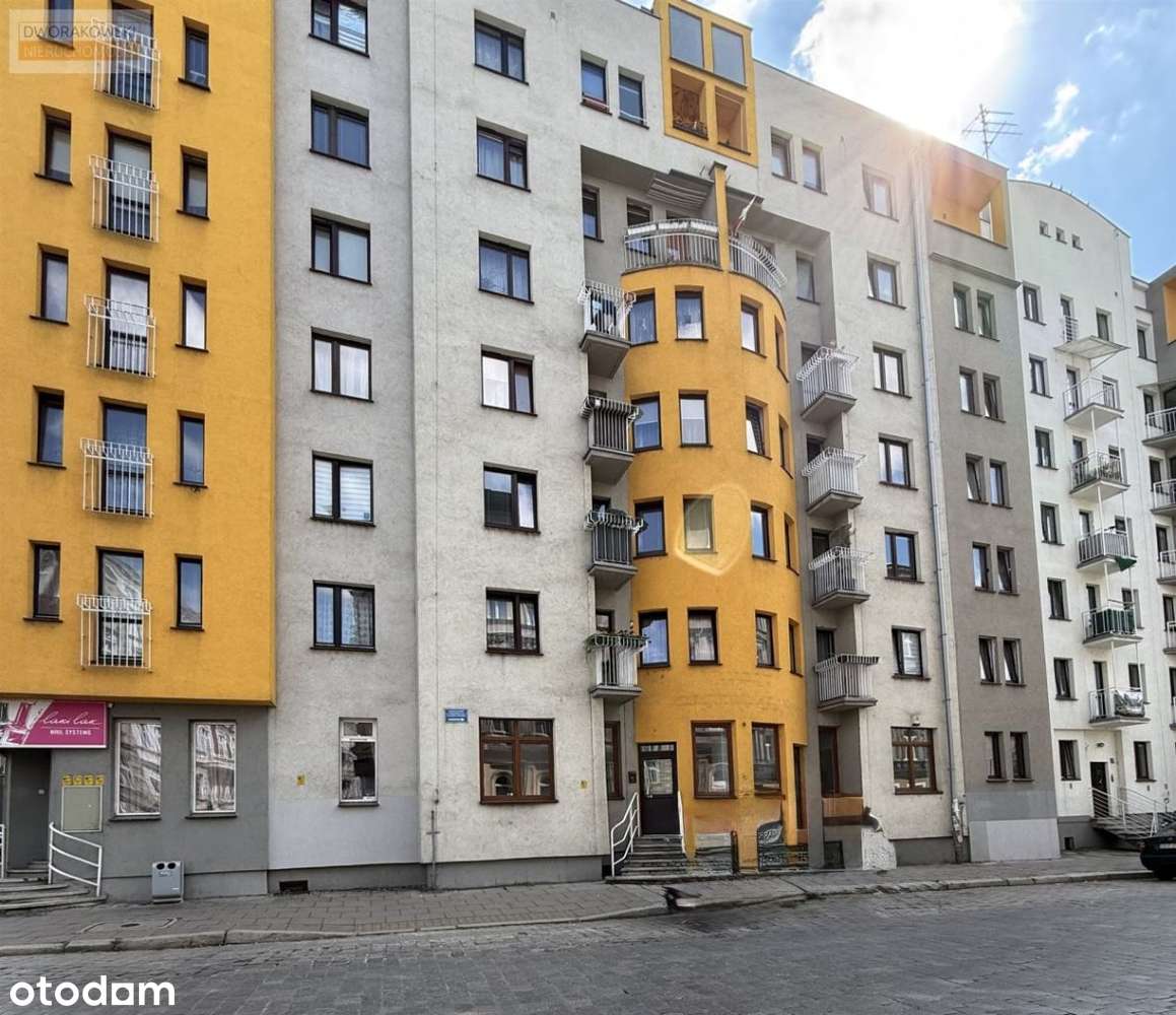 Lokal użytkowy w centrum miasta na sprzedaż-18