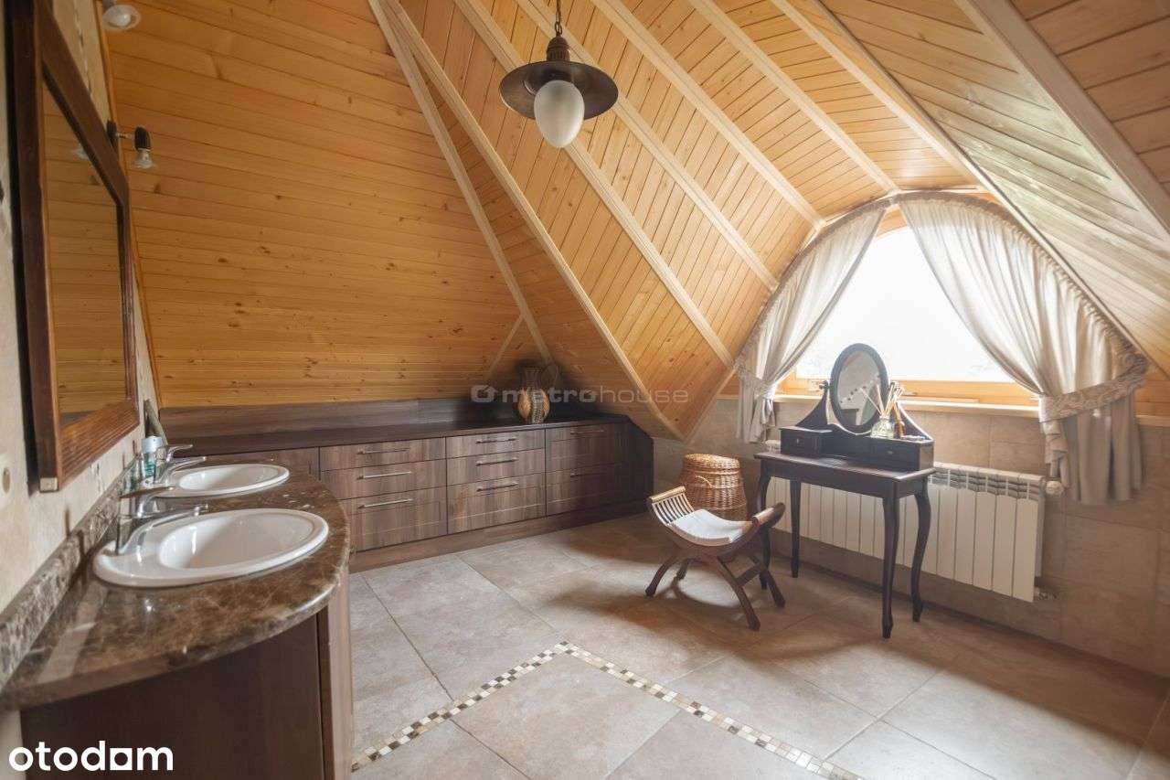 Wyjątkowy dom z bala w prywatnym parku-15