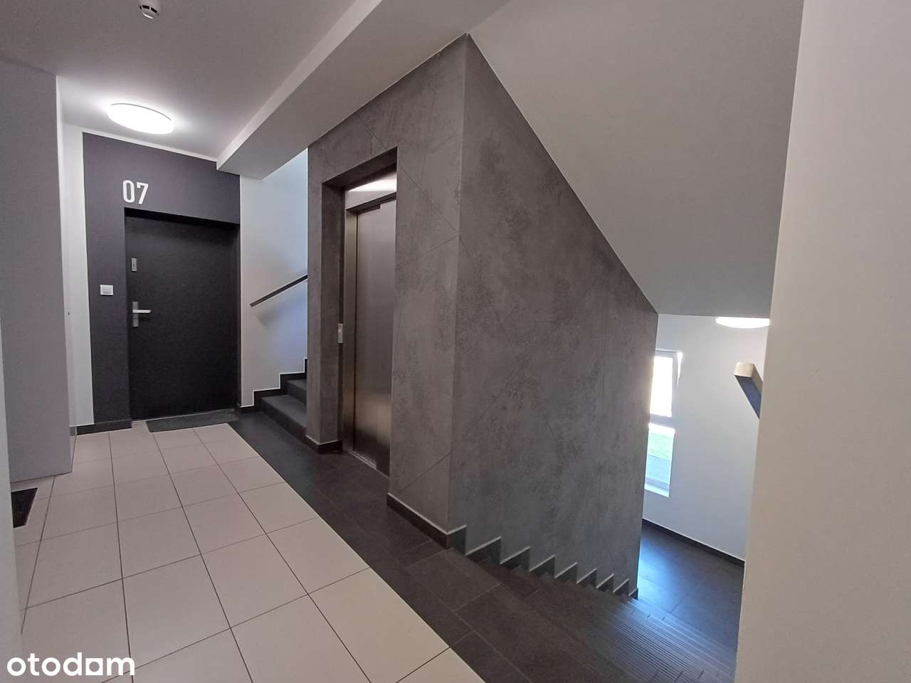 3 pokoje na KWIATOWEJ-10