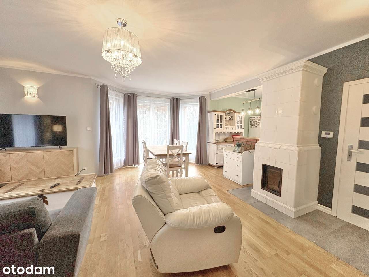 Dom 6 pokoi, wygodny, idealny rozkład pomieszczeń, duży garaż - Pełny obrazek: 2/10