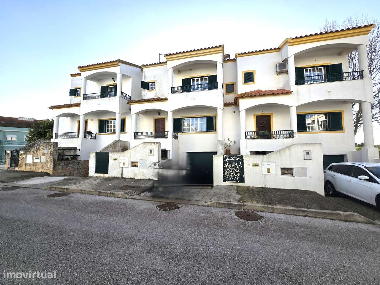 Simpática Moradia em Banda T3-40