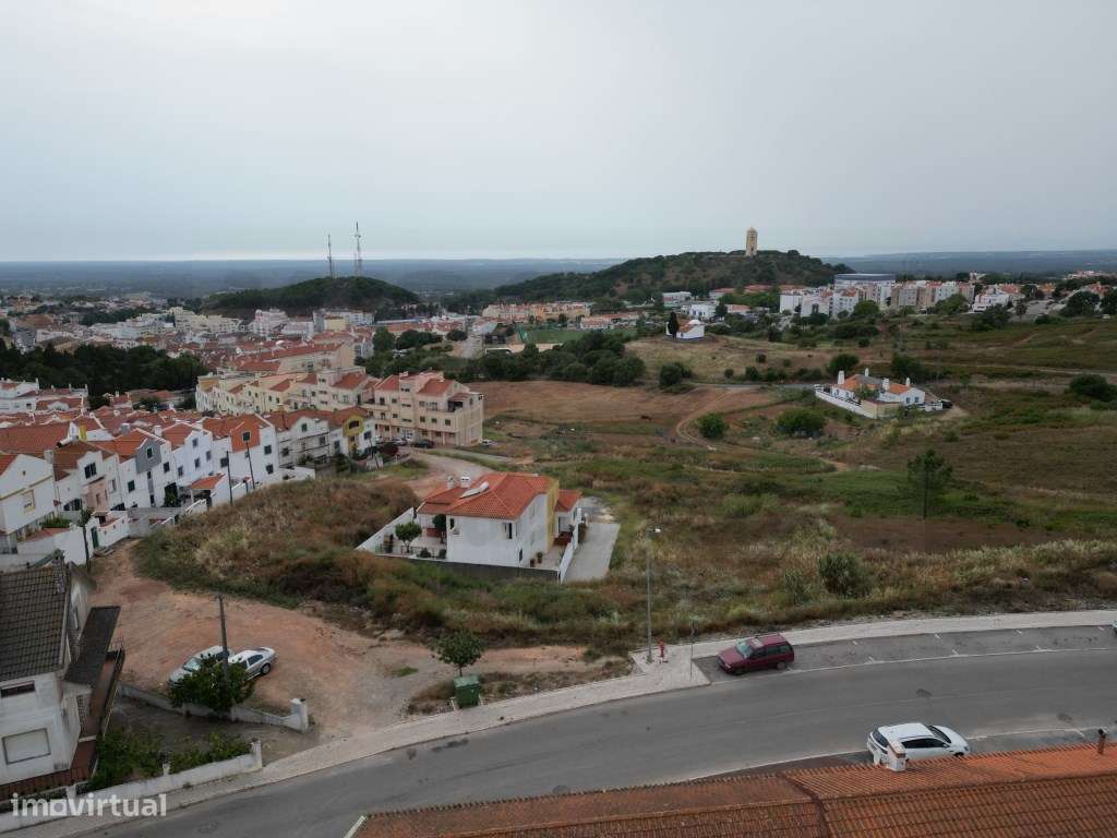 Moradia com Antiga padaria-41