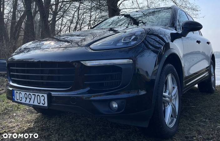 Porsche Cayenne S Diesel Platinum Edition - 16