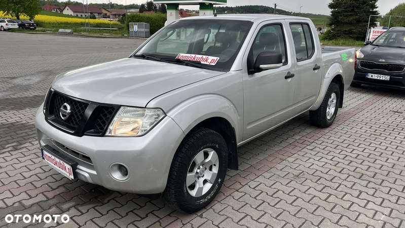 Nissan Navara 2.5 D XE - 3