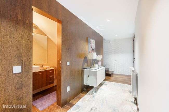 Exclusiva Moradia Individual Moderna e Luxuosa-30