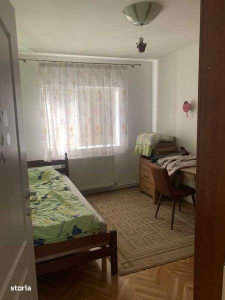 Dau in chirie apartament 4 camere Zorilor - Imagine principală: 4/8