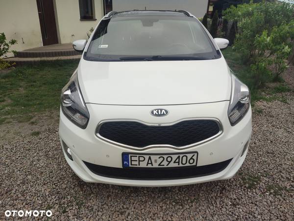 Kia Carens 1.7 CRDi M 7os - 17