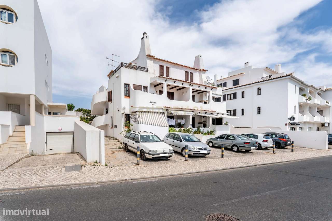 Apartamento T3 em Olhos de Água  Vista-Mar