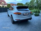 Porsche Cayenne - 7