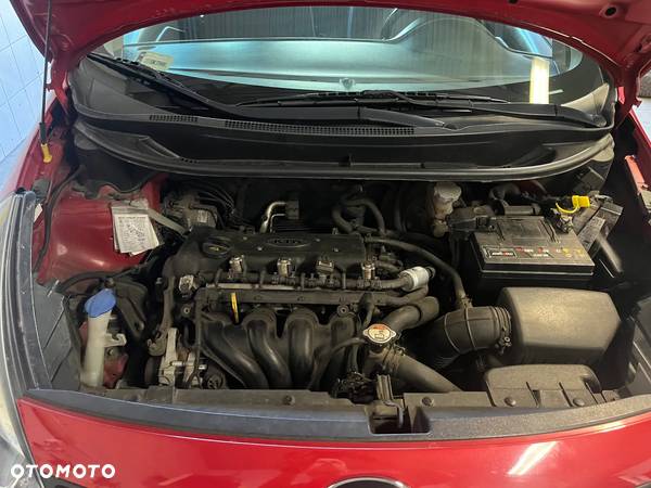 Kia Rio 1.4 L - 2