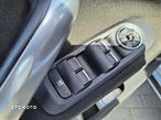 Ford Mondeo 2.0 Ambiente - 23