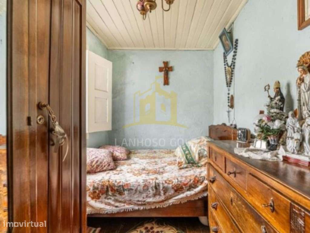 Moradia para Recuperar, a poucos minutos da Póvoa de Lanhoso - Grande imagem: 4/9
