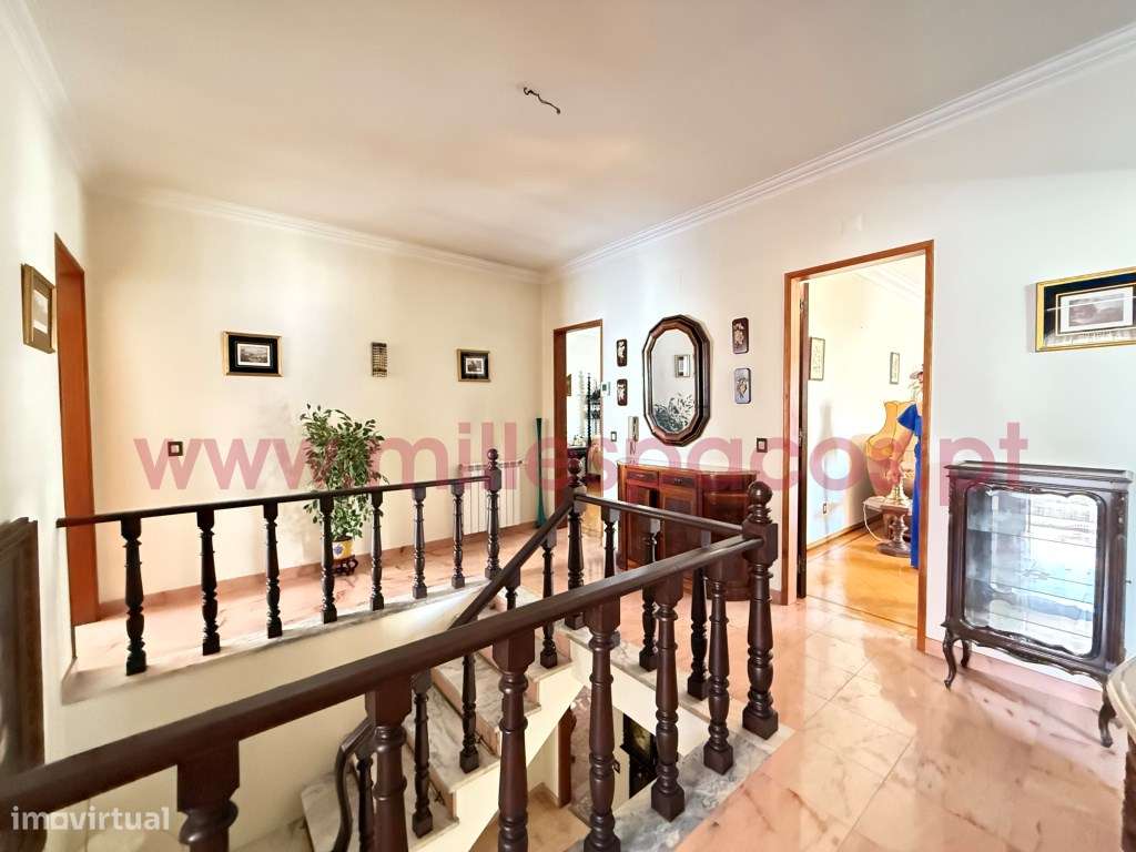 Moradia V6 com Garagem Centro da Cidade-39