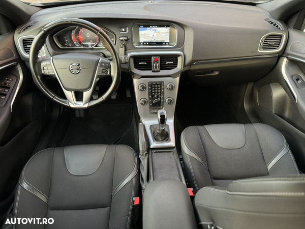 Volvo V40 D2 RDesign - 23