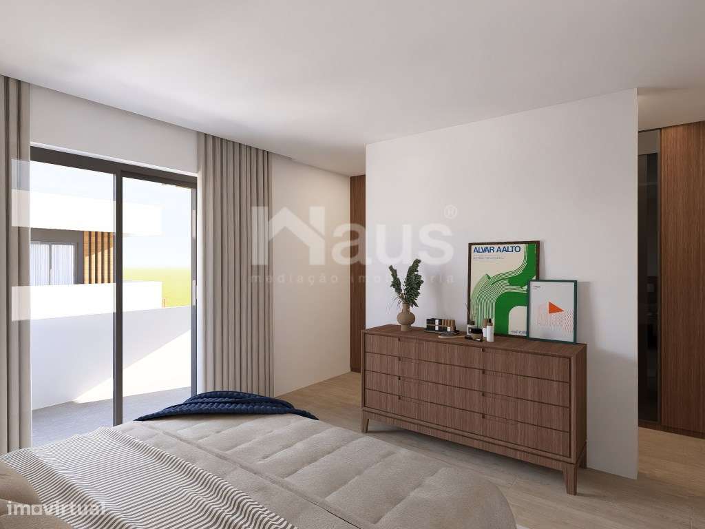 Moradia Geminada T3 com logradouro em fase de construção-31