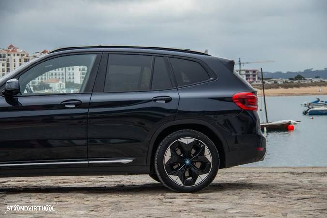 BMW iX3 M Sport Impressive - 20