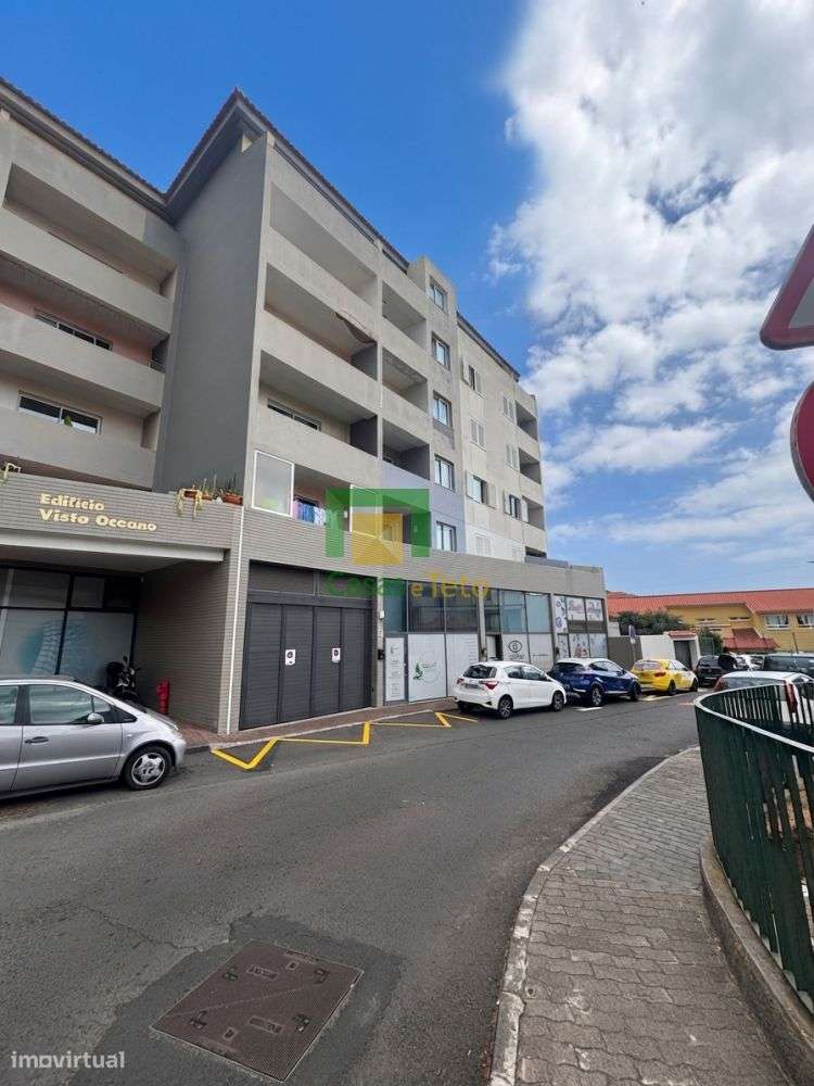 Apartamento T2 Caniço-0