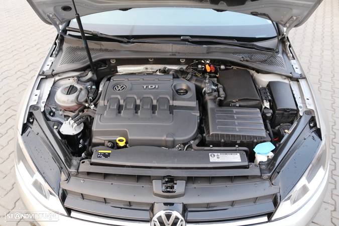 VW Golf 1.6 TDi Confortline - 29