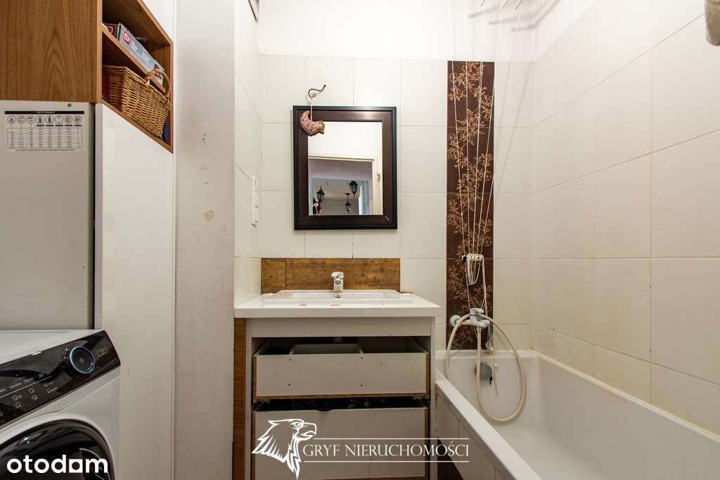 Przestronne 4 pokojowe mieszkanie blisko centrum - Pełny obrazek: 5/8