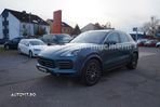 Porsche Cayenne - 4