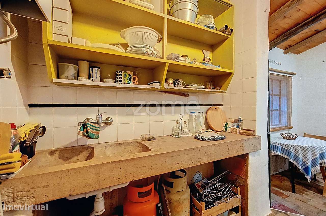 Moradia V2 no centro de São Marcos da Serra-24