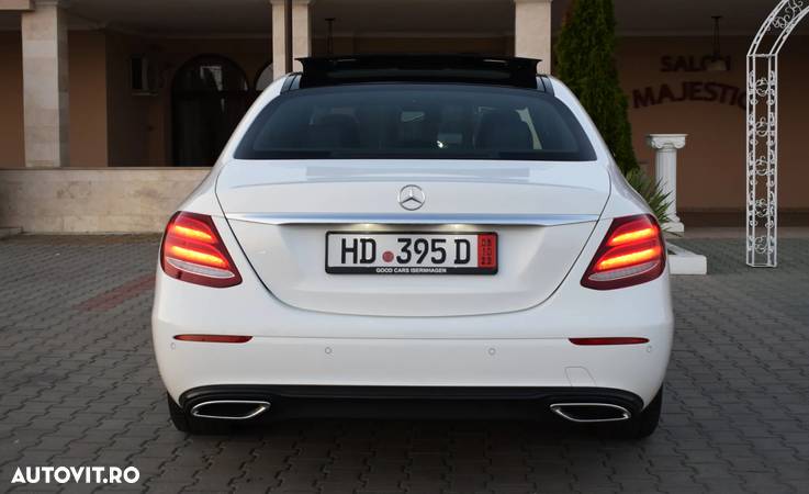 Mercedes-Benz E 220 d T 9G-TRONIC Sportstyle Edition - 33