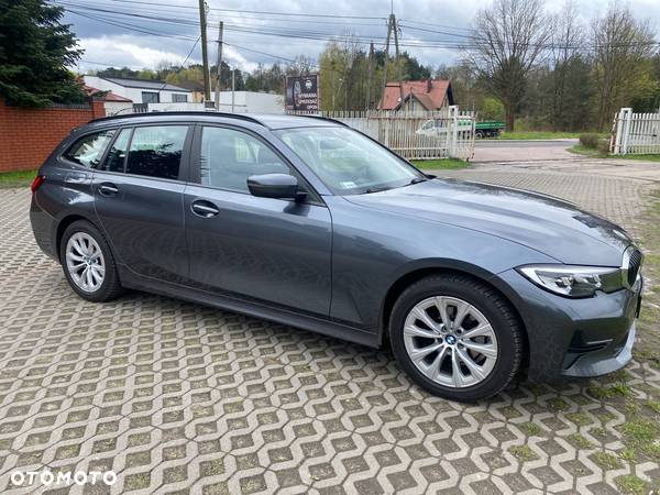 BMW Seria 3 318i Advantage sport - 8