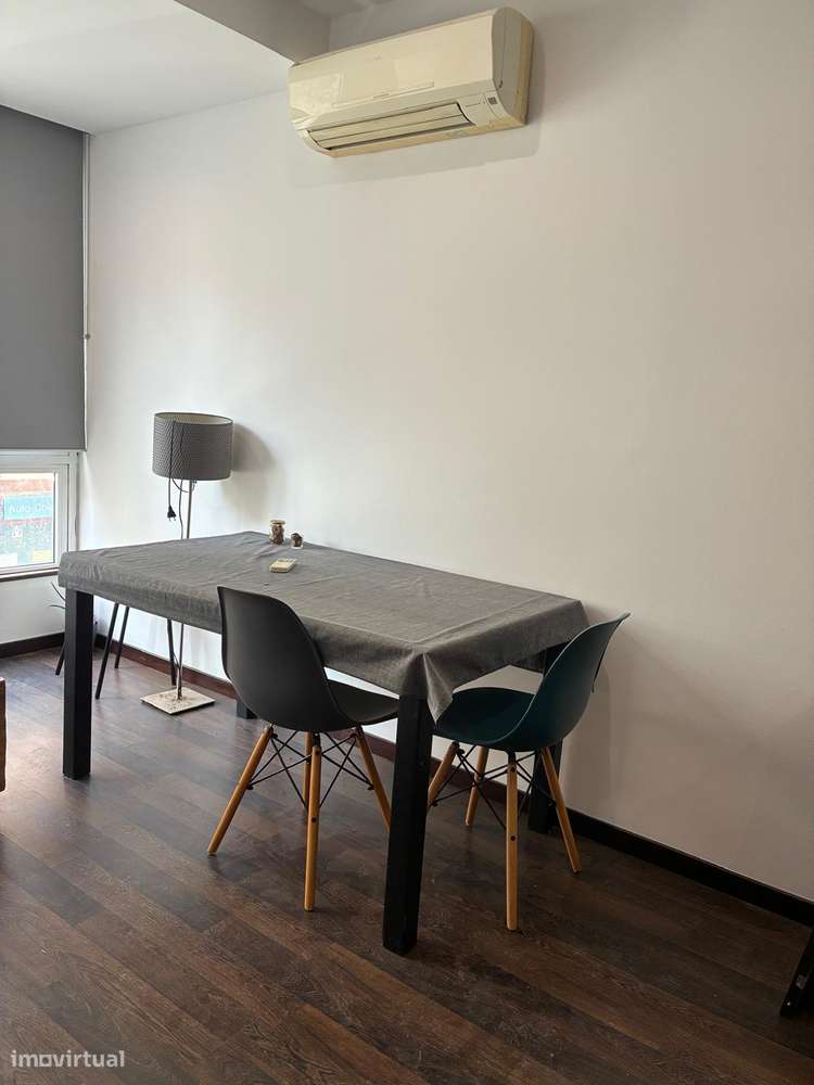 T2 em Sete Rios – Excelente Localização - Grande imagem: 2/9