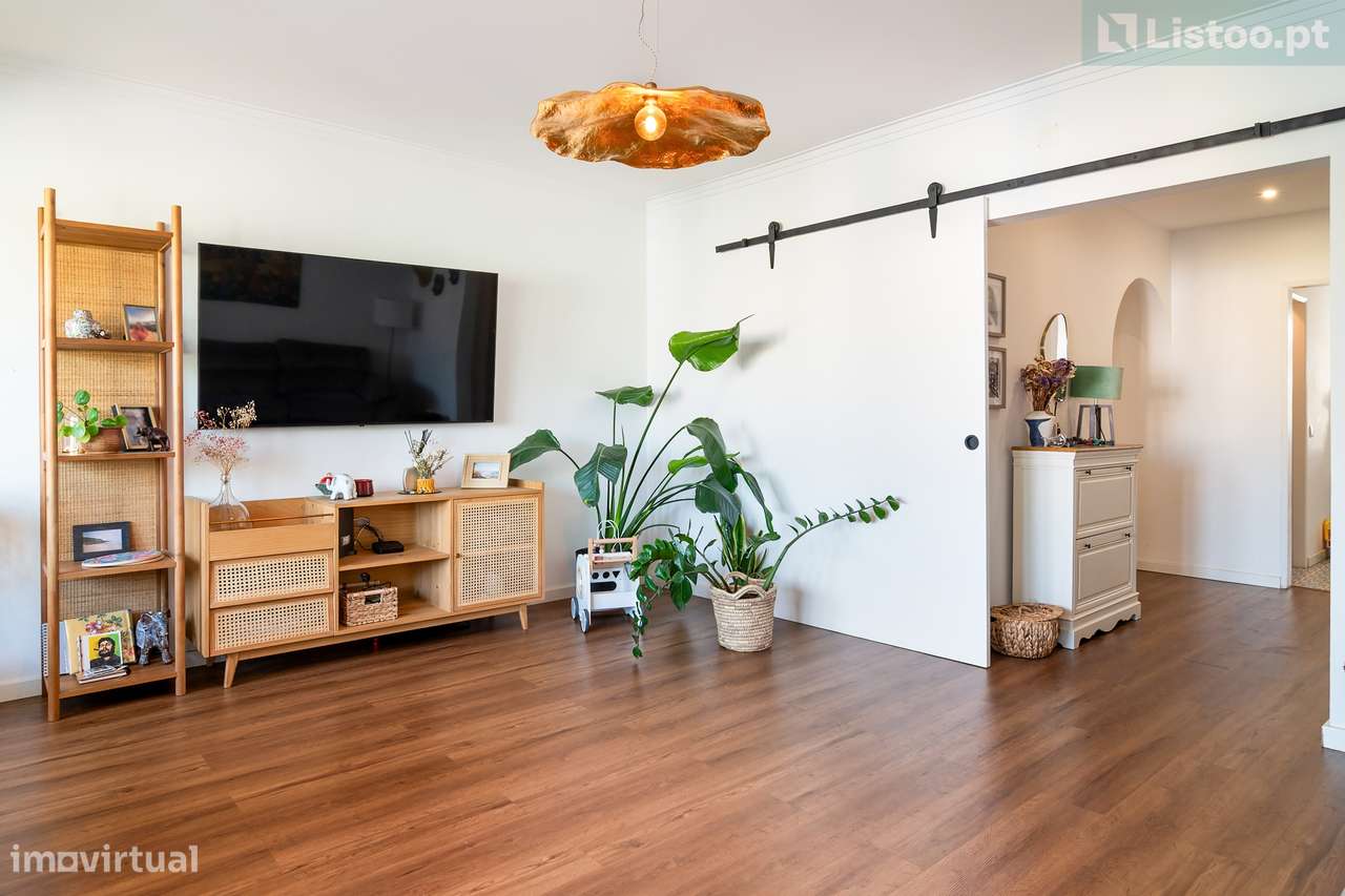Apartamento T3 à Venda em São Miguel das Encostas – Carcavelos-5