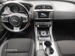 Jaguar XE 2.0 D R-Sport - 10