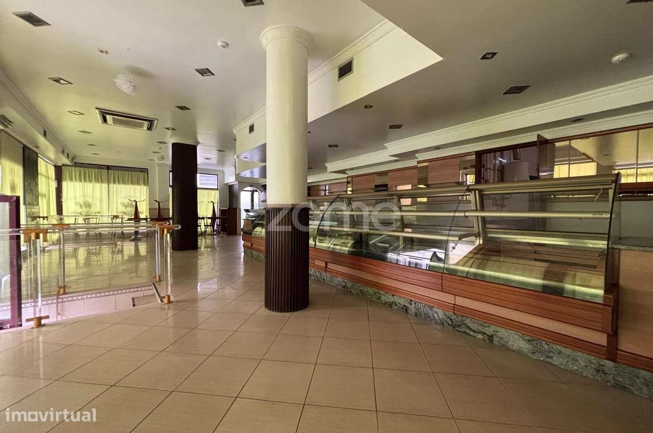 Espaço comercial com boas áreas e potencialidade de negócio. - Grande imagem: 5/25