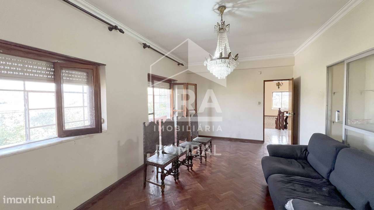 Moradia T6 localizada em Freixianda-7